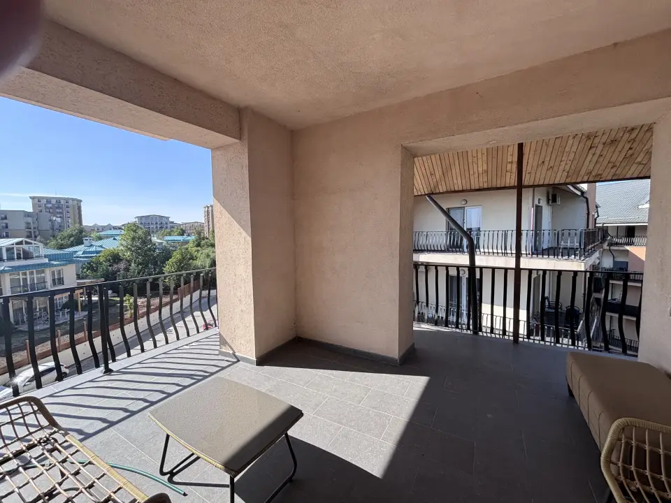 INCHIRIEZ PENTHOUSE NORTHLIGHT COSMOPOLIS img 9